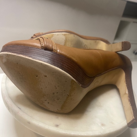 Michael Kors high, tan color in Good use conditions - Picture 15 of 16